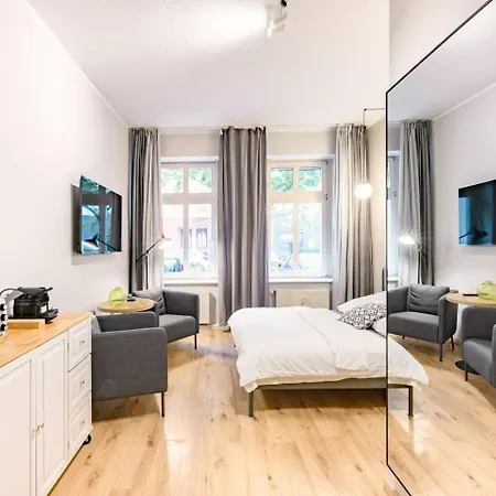 Studio7 Ground-floor In Pberg Berlin