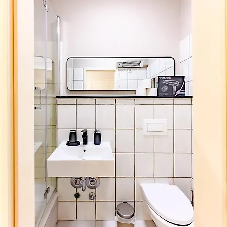 Studio7 Ground-floor In Pberg * Berlin